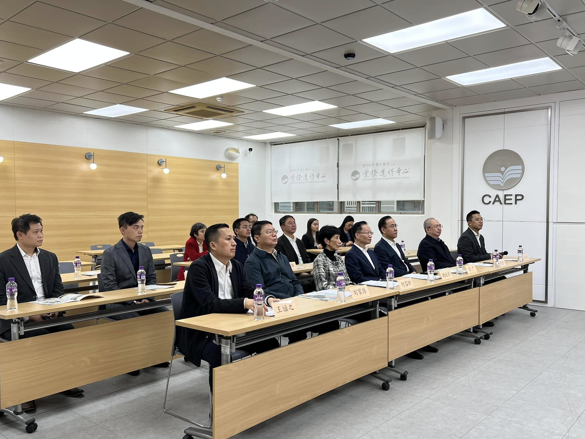 http://資訊科技工會攜手工聯%20聚焦AI與網絡安全